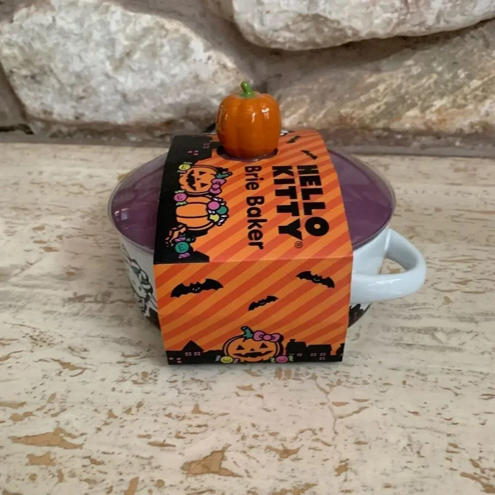 NIB Hello Kitty Halloween Brie baker mummy design sanriocore halloweencore